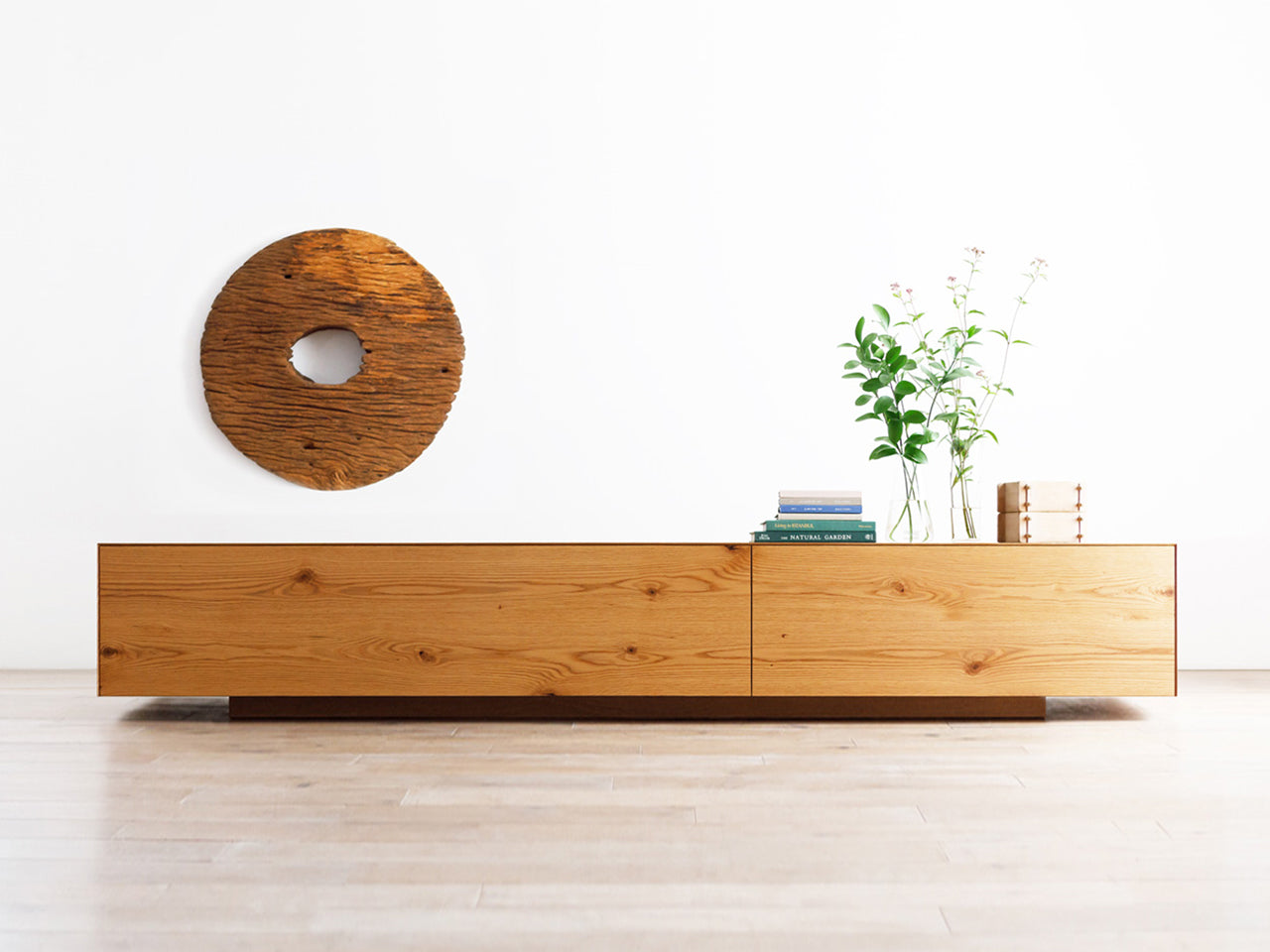 CUORE TV stand