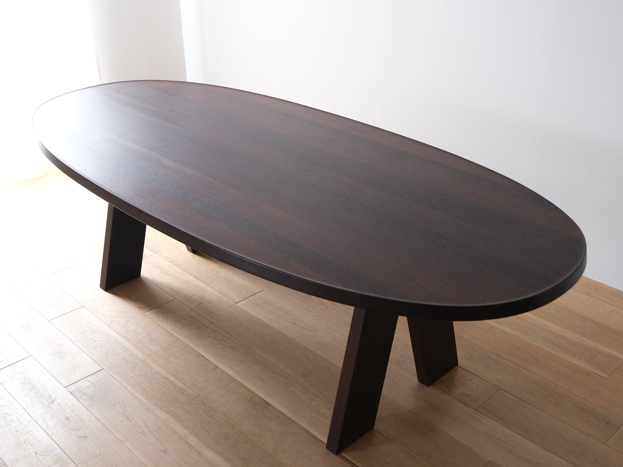 【限定】展示品・特注オーバルダイニングテーブル240ウェンジ