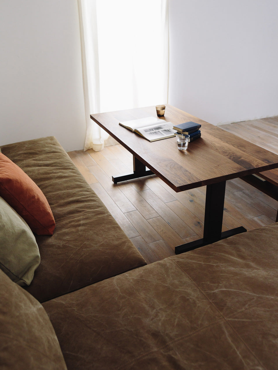 FREX Wood Sofa 140