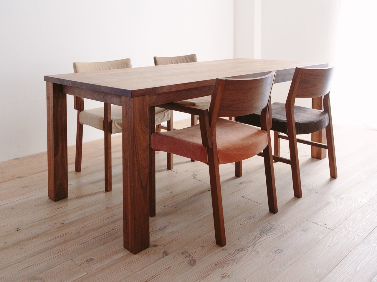 RIPOSO Wood Back Side Chair