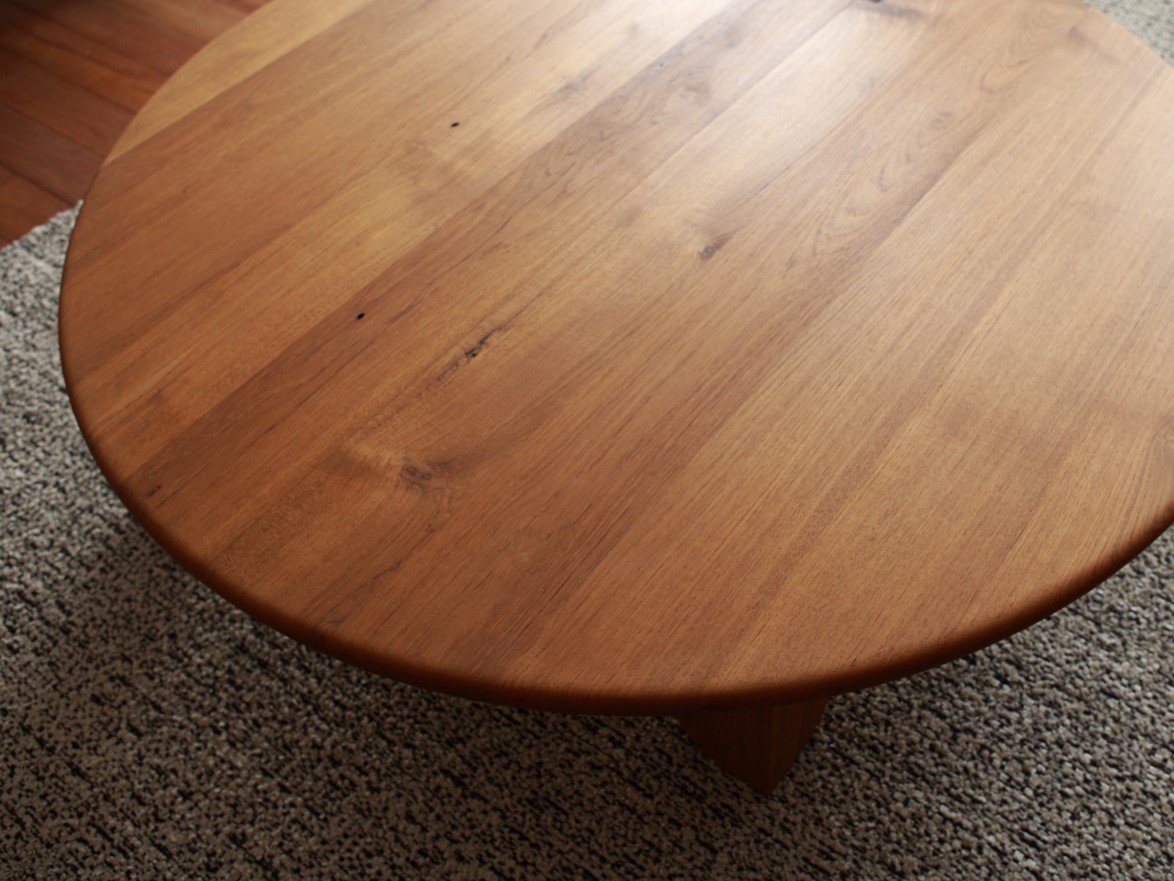 FREX Circle Table