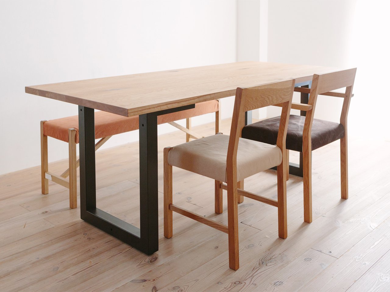 FREX Armchair