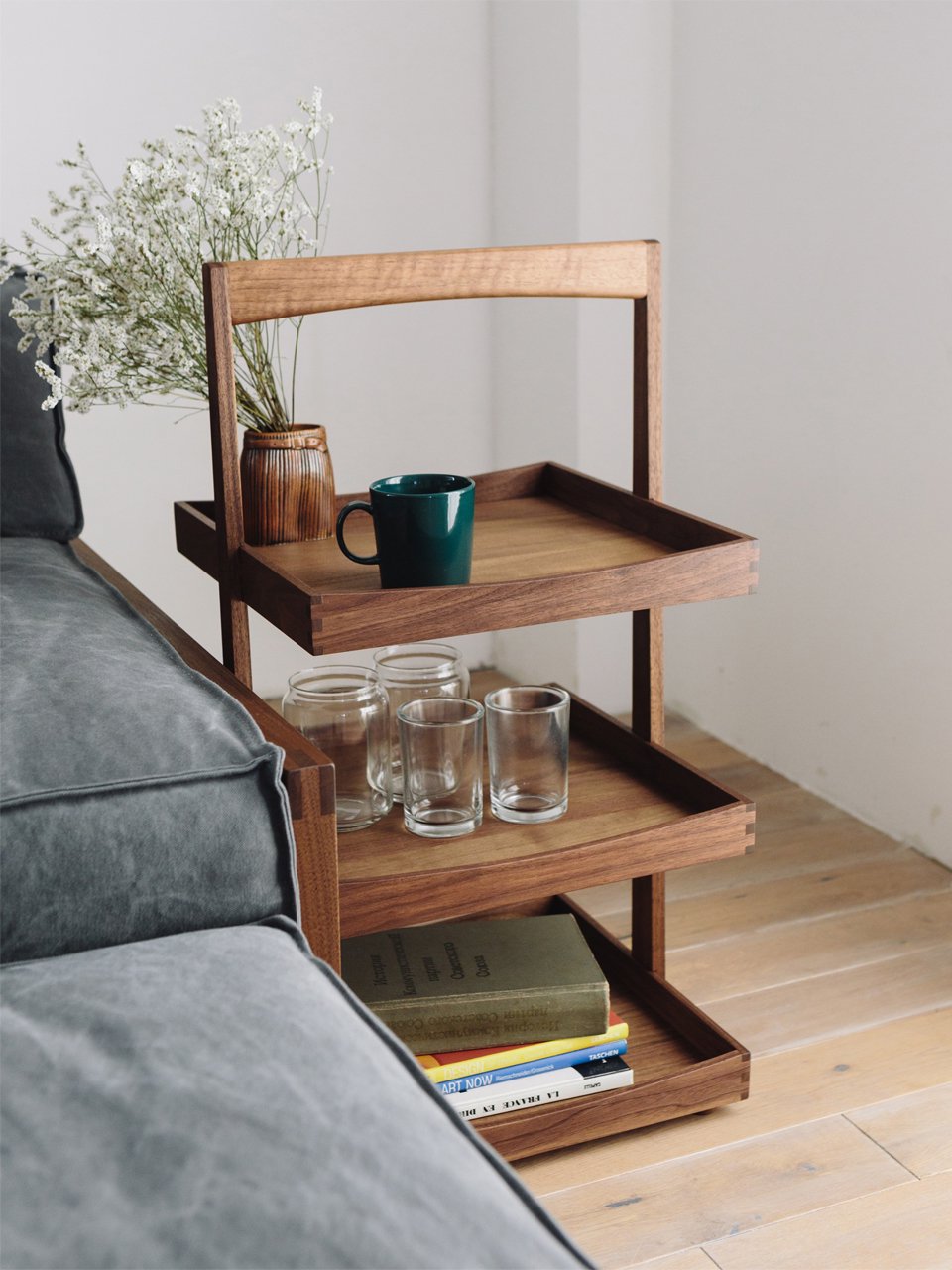 CORNICE 3 Tray Table 039