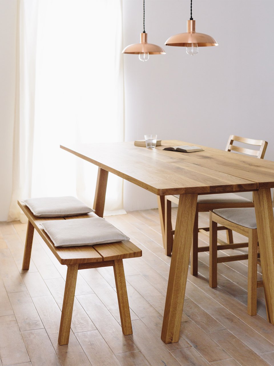 CORNICE bench