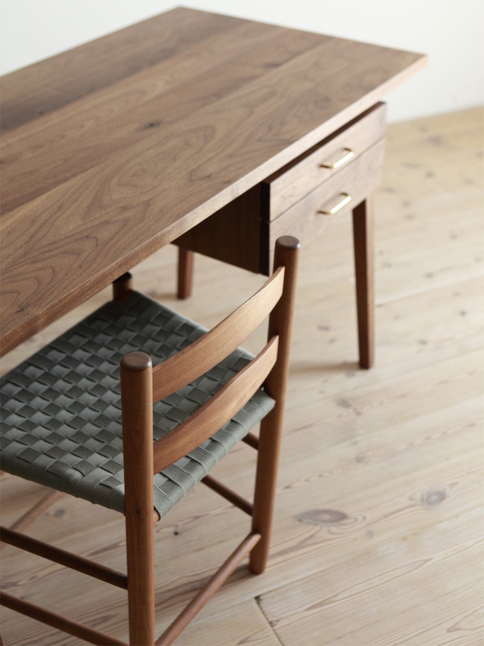 FONTE Desk