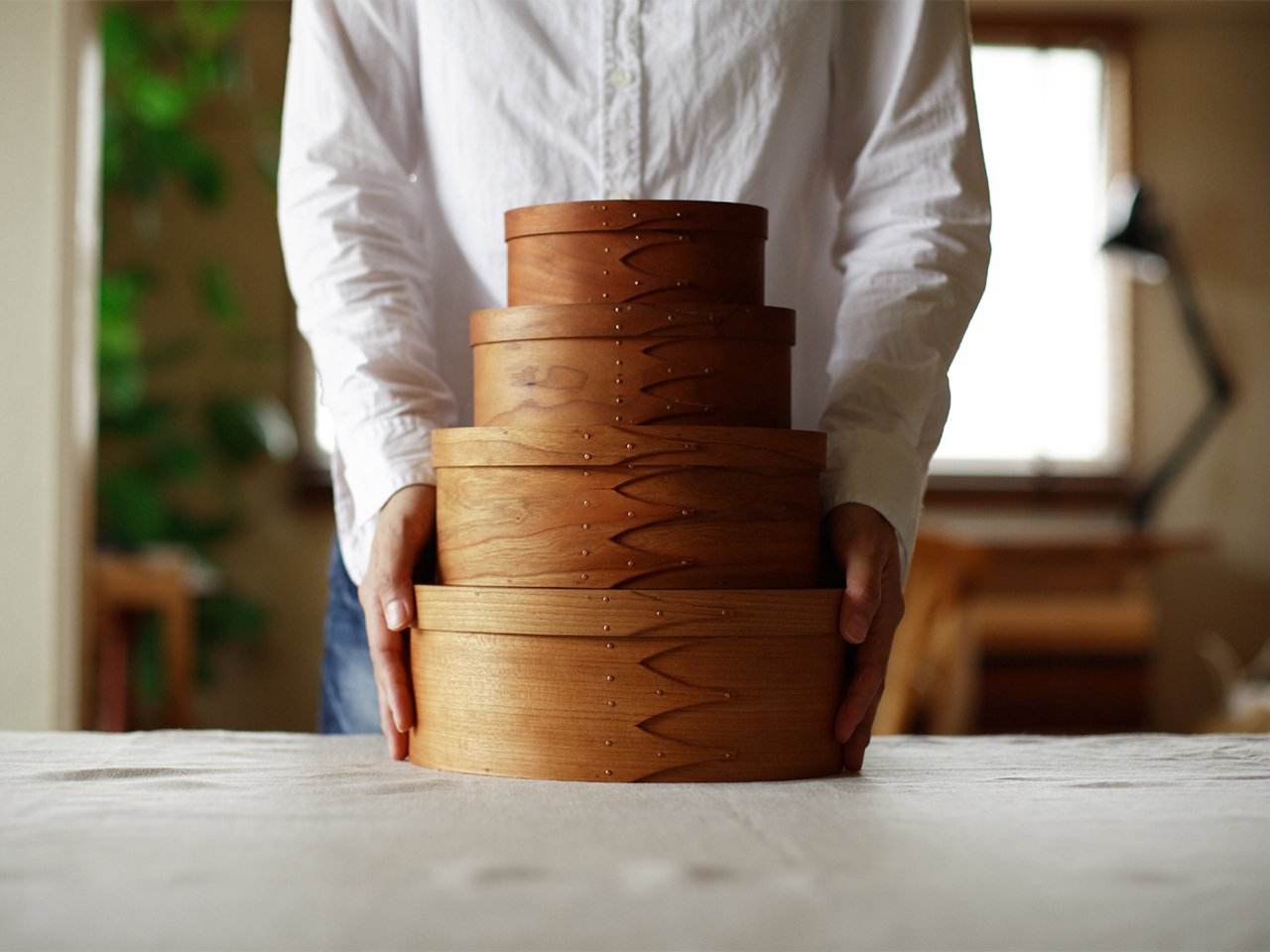 SHAKER Oval Box