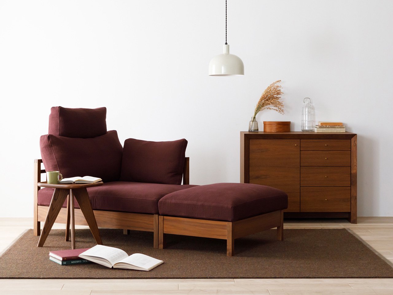 RIPOSO Couch 105