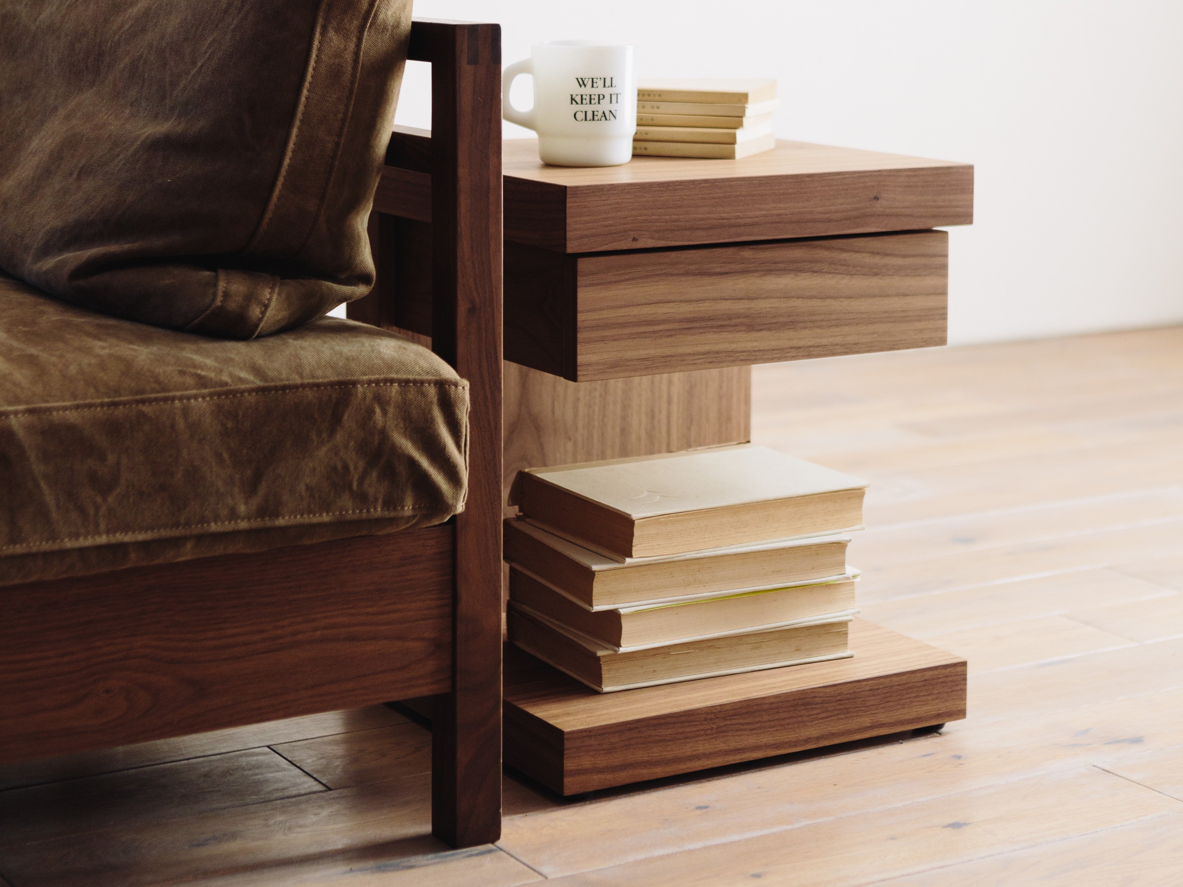 VERO IDEA night table 035