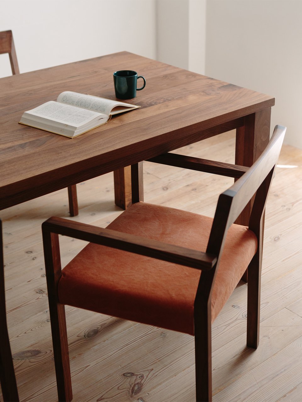 FREX Wood Dining Table