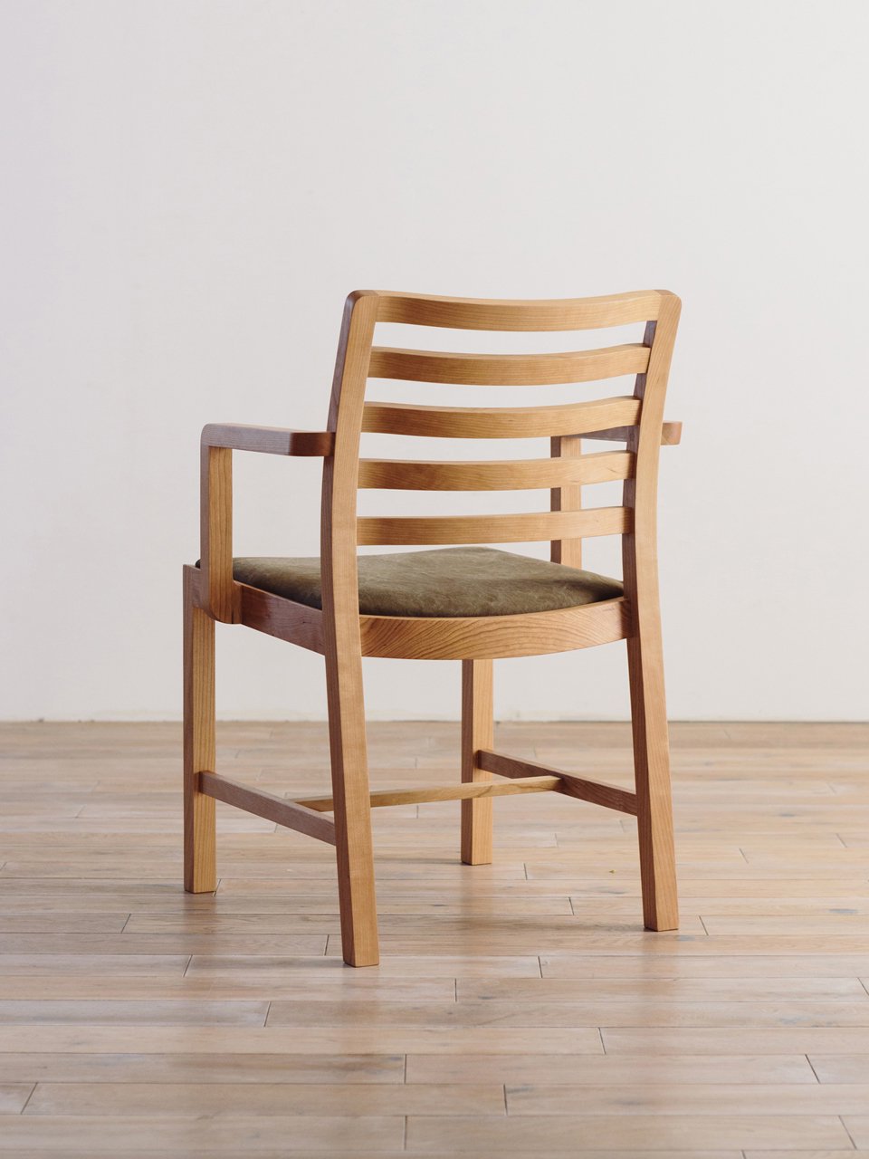 CORNICE armchair