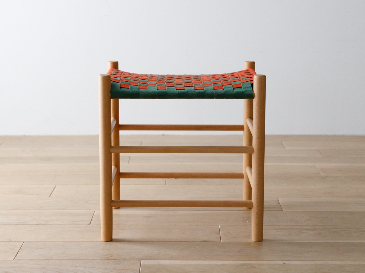SHAKER Stool